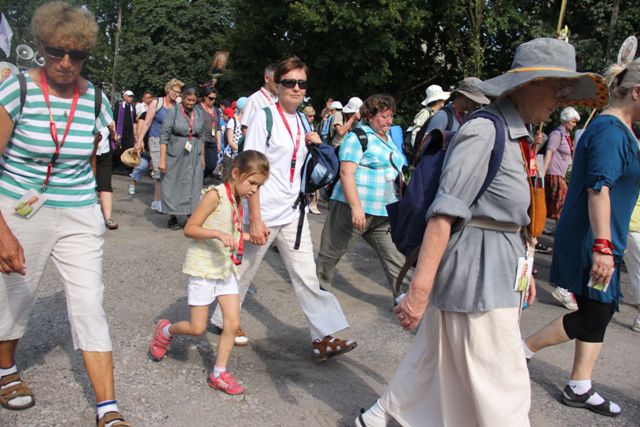 VI Piesza Pielgrzymka z Warszawy do Ostrówka 