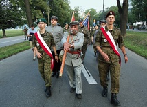 Adam Słupek, wieloletni chorąży Kadrówki, znów poniesie jej sztandar