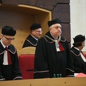 Przepisy o podsłuchach niecałkiem konstytucyjne