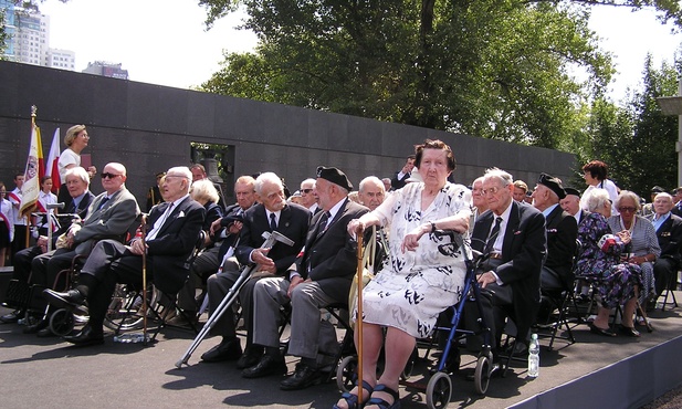 Składamy hołd za waszą piękną służbę