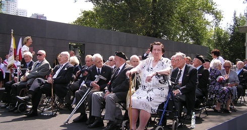 Składamy hołd za waszą piękną służbę