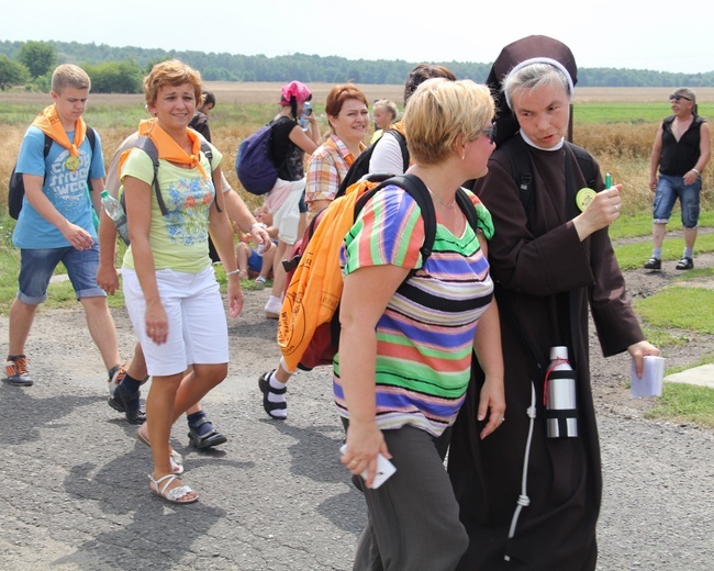 69. Pielgrzymka Rybnicka - dzień 1. - za Książenicami