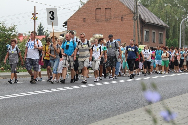 69. Pielgrzymka Rybnicka - dzień 2. - Czekanów - Bytom-Górniki