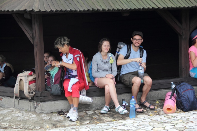 69. Pielgrzymka Rybnicka - postój w Miasteczku Śl.