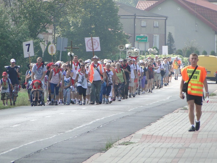 69. Pielgrzymka Rybnicka - postój w Wąsoszu