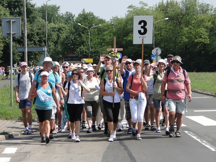 69. Pielgrzymka Rybnicka - droga ze Stradomia na Jasną Górę