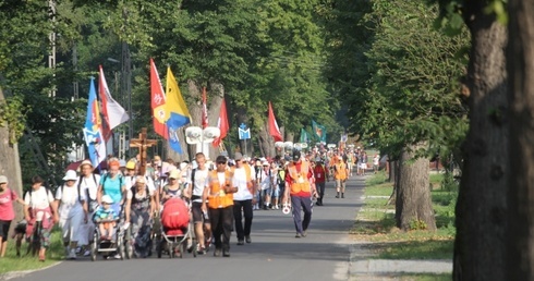 Świąteczna niedziela na szlaku