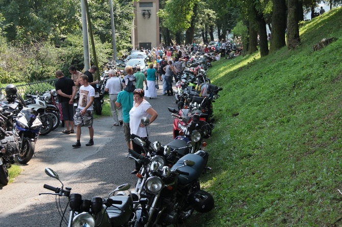 Dziesięć tysięcy motocyklistów na Górze Świętej Anny