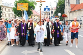 Według oficjalnych informacji, w tym roku do Częstochowy poszło więcej pielgrzymów  niż w ubiegłym roku