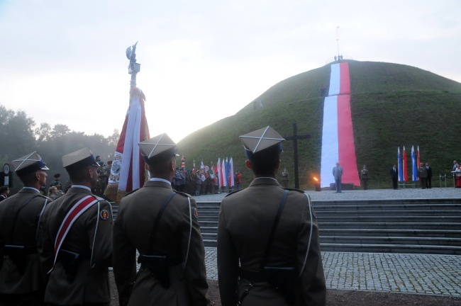 Apel Pamięci pod Kopcem Piłsudskiego