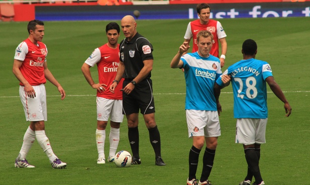 Howard Webb zakończył karierę