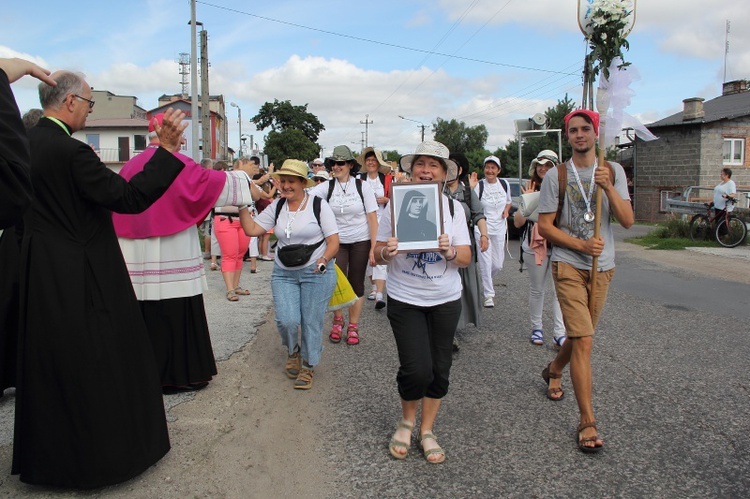 Msza św. w katedrze i wymarsz pielgrzymów