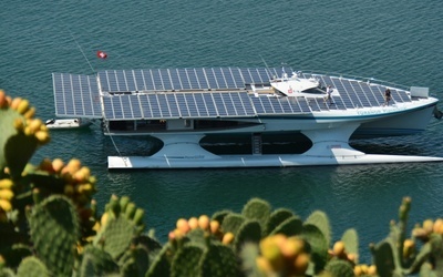 Największa solarna łódź