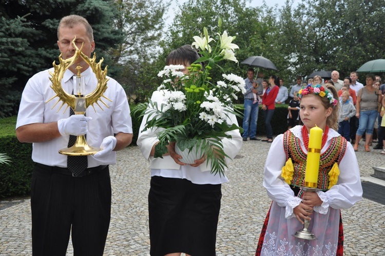 Delegacja z relikwiami w Leszczynie