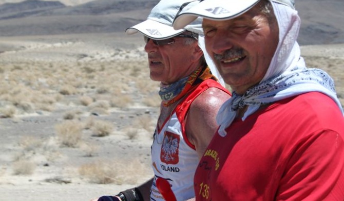 Na trasie Badwater Ultramarathon