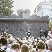  – Proszę Polaków o przebaczenie za krzywdy wyrządzone im przez generała SS Reinefartha i innych zbrodniarzy nazistowskich – mówiła na Woli Petra Reiber, burmistrz niemieckiego miasta