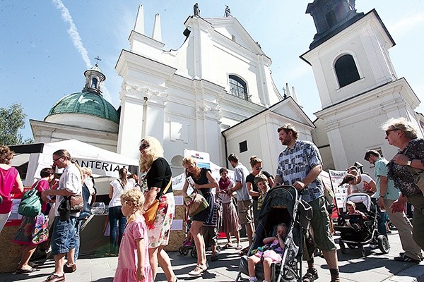  Kurs odbywa się w salkach katechetycznych kościoła dominikanów na ul. Freta