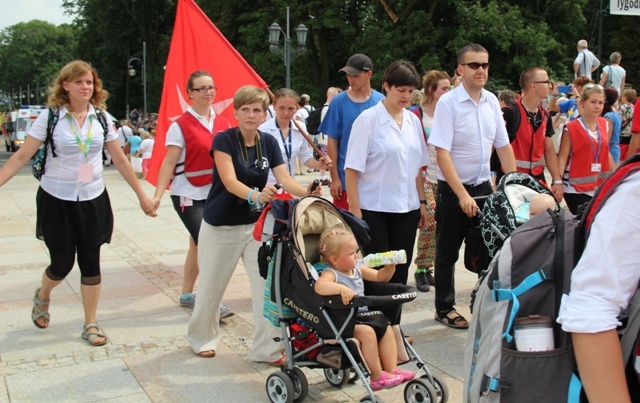 Powitanie pielgrzymów 9 grup hałcnowskich