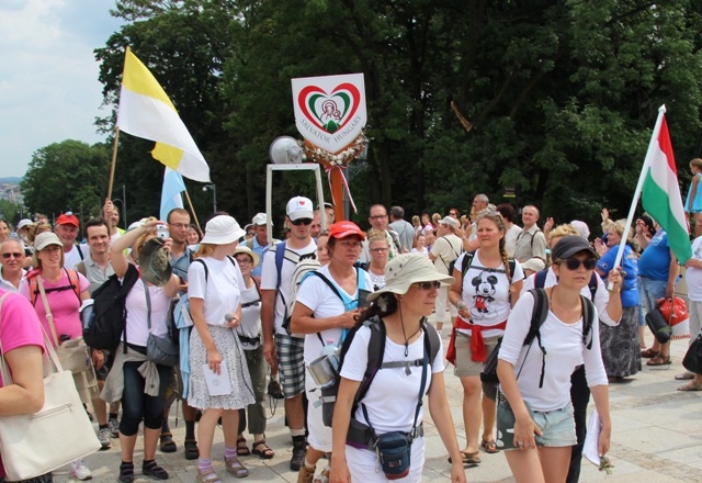 Powitanie pielgrzymów 9 grup hałcnowskich