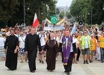 Powitanie pielgrzymów 9 grup hałcnowskich