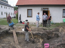 Badania archeologiczne w pustelni