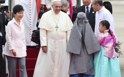 Papież już w Korei