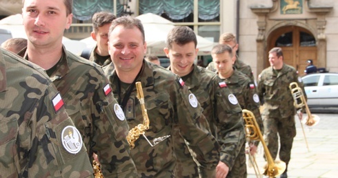 15 sierpnia w bazylice garnizonowej
