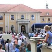 Metropolitalny tryptyk rozpoczęty