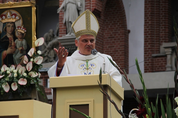 Pielgrzymka kobiet do Piekar - początek uroczystości