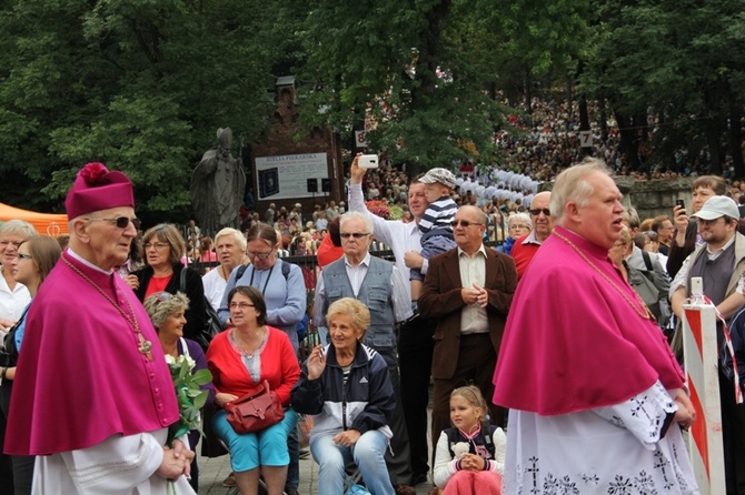 Pielgrzymka kobiet do Piekar - początek uroczystości