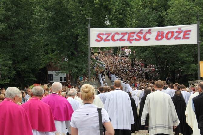 Pielgrzymka kobiet do Piekar - początek uroczystości