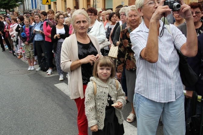 Pielgrzymka kobiet do Piekar - początek uroczystości