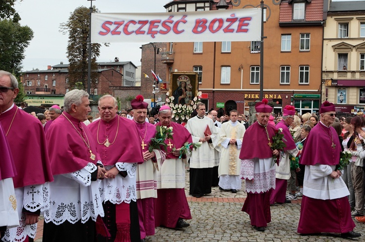 Pielgrzymka kobiet do Piekar - przed Mszą św.