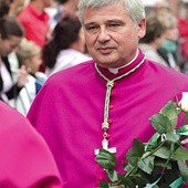 Abp Konrad Krajewski w Piekarach Śląskich