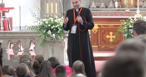 Do młodych o cierpieniu