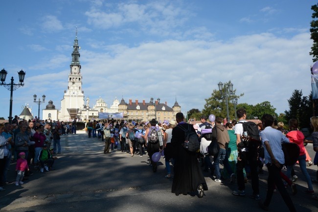 Wejście na Jasną Górę