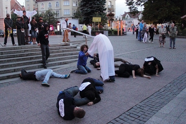 Ze słowem Bożym przez Monte Cassino