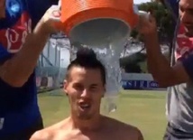 Cień na Ice Bucket Challenge