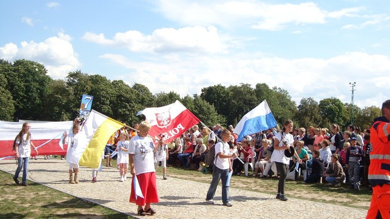 Wejście pielgrzymów, cz. 1