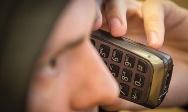 Nowe metody sabotażu łączą stare internetowe sposoby ze stosowaniem fałszerstw telefonicznych