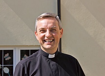 – Nie boję się zmian, ale też nie mogą to być zmiany dla samych zmian – mówi ks. dyrektor Karpiński