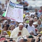 Papież pije yerba mate