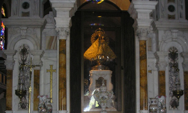 Nowa figura w papieskich ogrodach