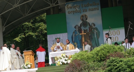 Odpust w Panewnikach z biskupem Afryki