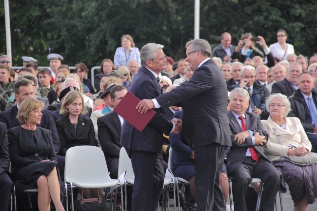 Bronisław Komorowski i Joachim Gauck na Westerplatte 