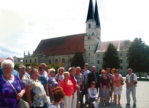  Przed katedrą w Altötting