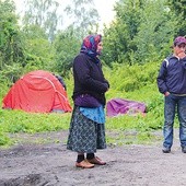  Romowie, jak sami mówią, mieszkali na działce w Jelitkowie przez 3 lata