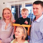 – Błogosławię mojemu mężowi i modlę się z nim w intencji obrony życia – mówi Krystyna Zajkowska