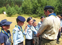 Obóz wilczków w Dziewczej Górze, wakacje 2014 r.