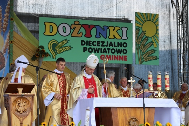 Diecezjalne dożynki w Czańcu